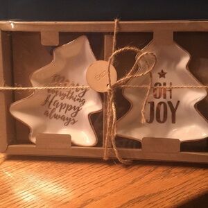 TAG Holiday Merry/Joy Tree Plates